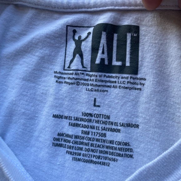 Muhammad Ali Graphic T-Shirt - Picture 3 of 3